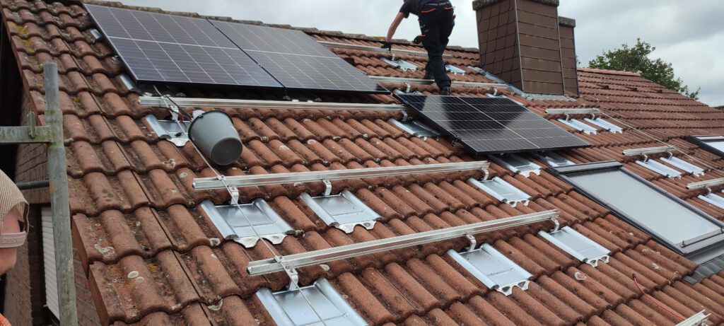 Installation PV-Anlage, Montagesystem, Profile